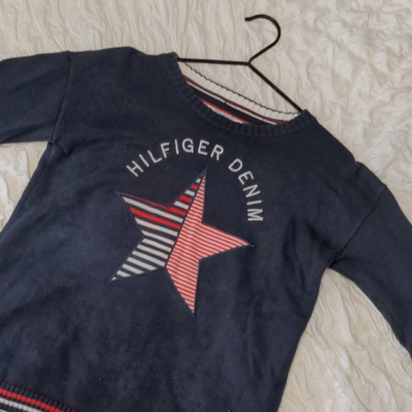Tommy Hilfiger sweater - Picture 1 of 1